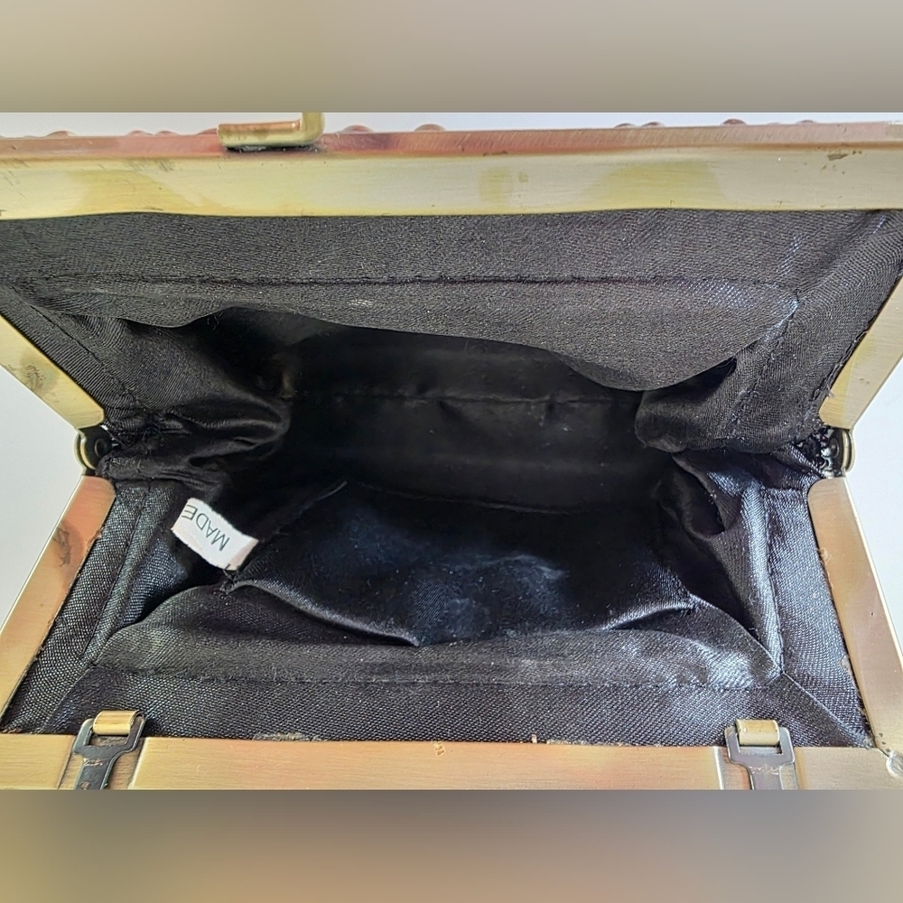 Vintage Inspired Black & Gold Kisslock Evening Bag- Crossbody/Clutch - Picture 11 of 11